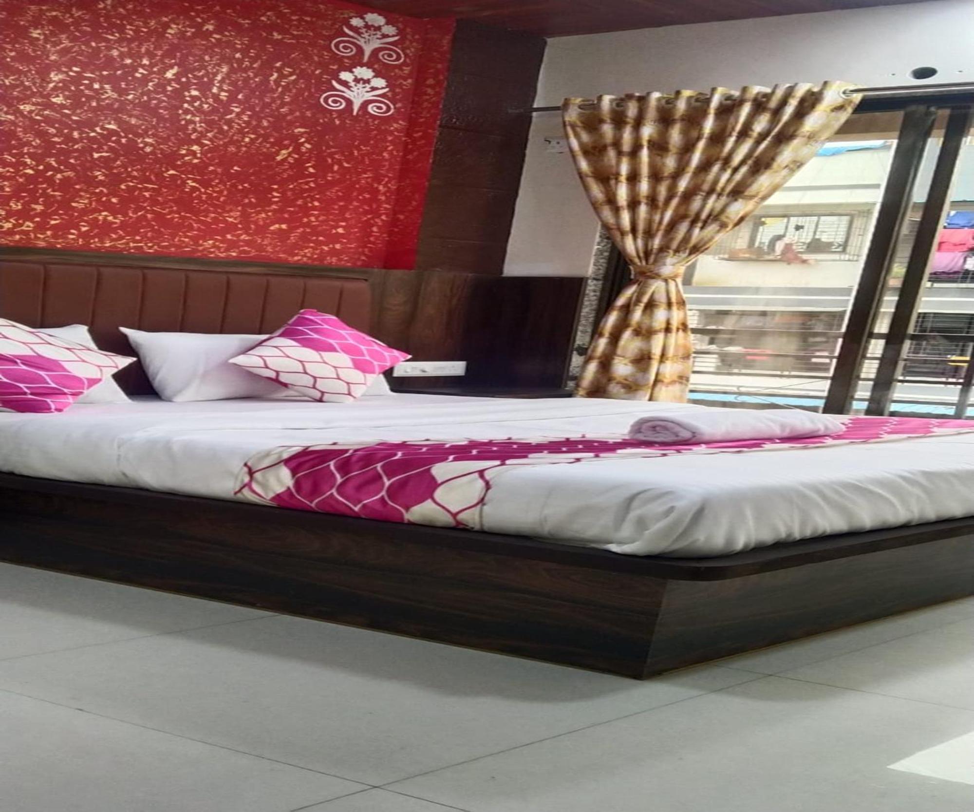 Hotel Om Sai Нави Мумбай Екстериор снимка
